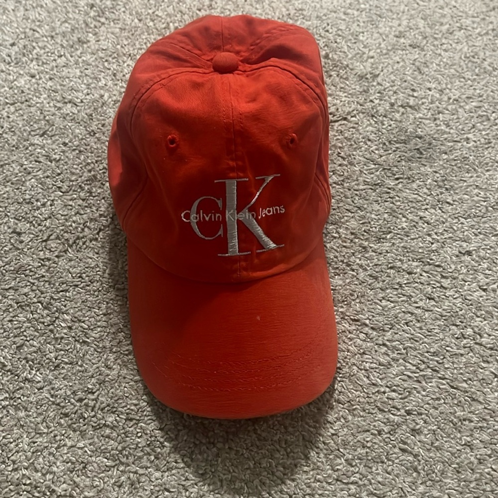 Unisex Calvin Klein cap, orange color